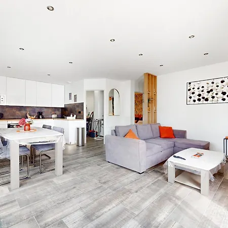Gorgeous In Lorcher With Kitchen Angerville-l'Orcher